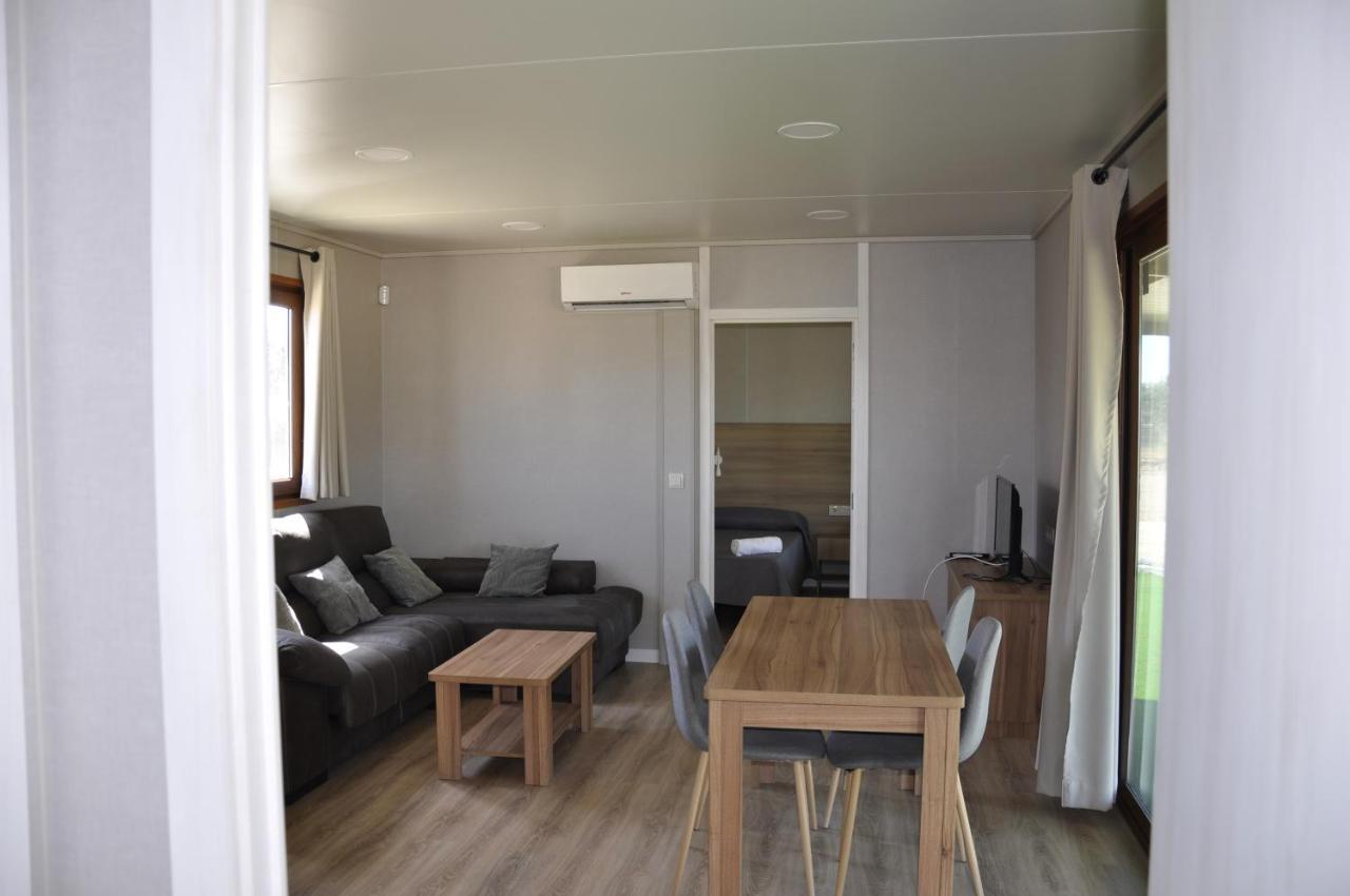 Hostel Cruceros Alqueva Cheles Zewnętrze zdjęcie